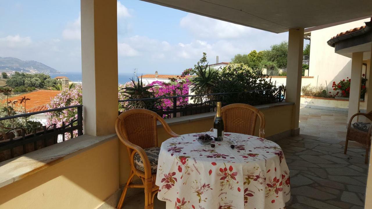 Villa Jone Diano Marina Luaran gambar